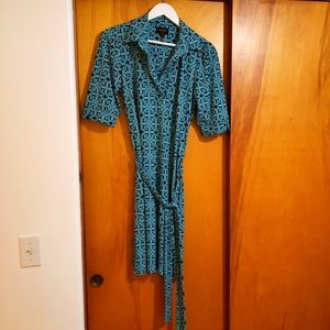 - Laundry by Shelli Segal Dress - size 8